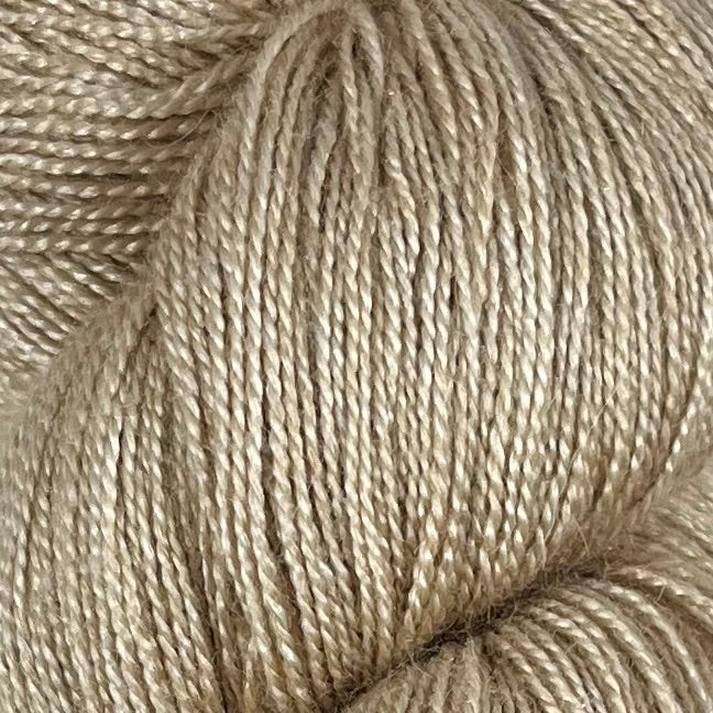 Ufarvet Camel / Silk (2 tykkelser)