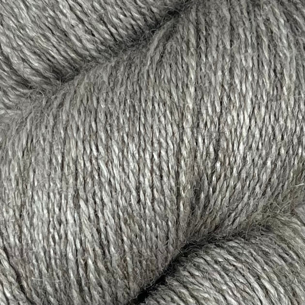 Ufarvet Merino / Yak / Silk